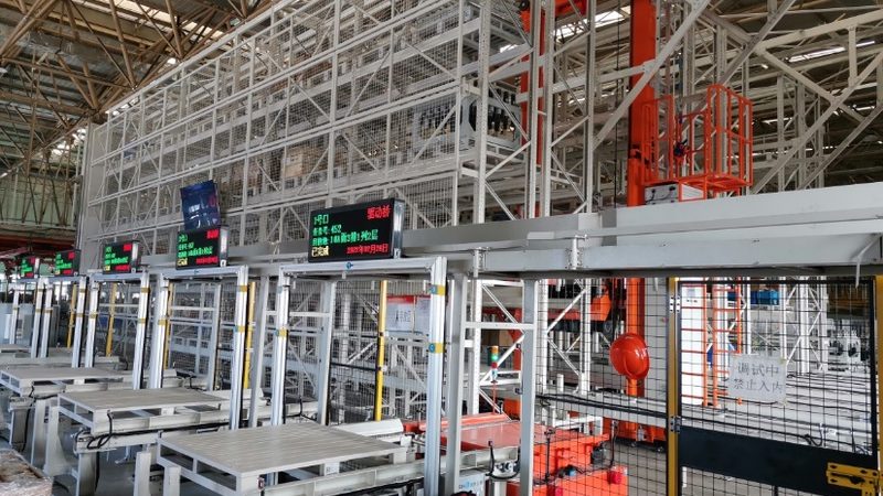 塑料托盘与钢托盘：承载性能与适用场景的深度解析